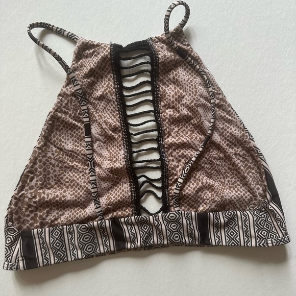 EUC acacia Malibu Top in Polynesia - Picture 3 of 4